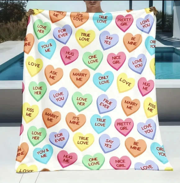 NWT Valentines Candy Hearts Digital Print Polyester Knit Blanket Throw 40" x 50" - Picture 3 of 6